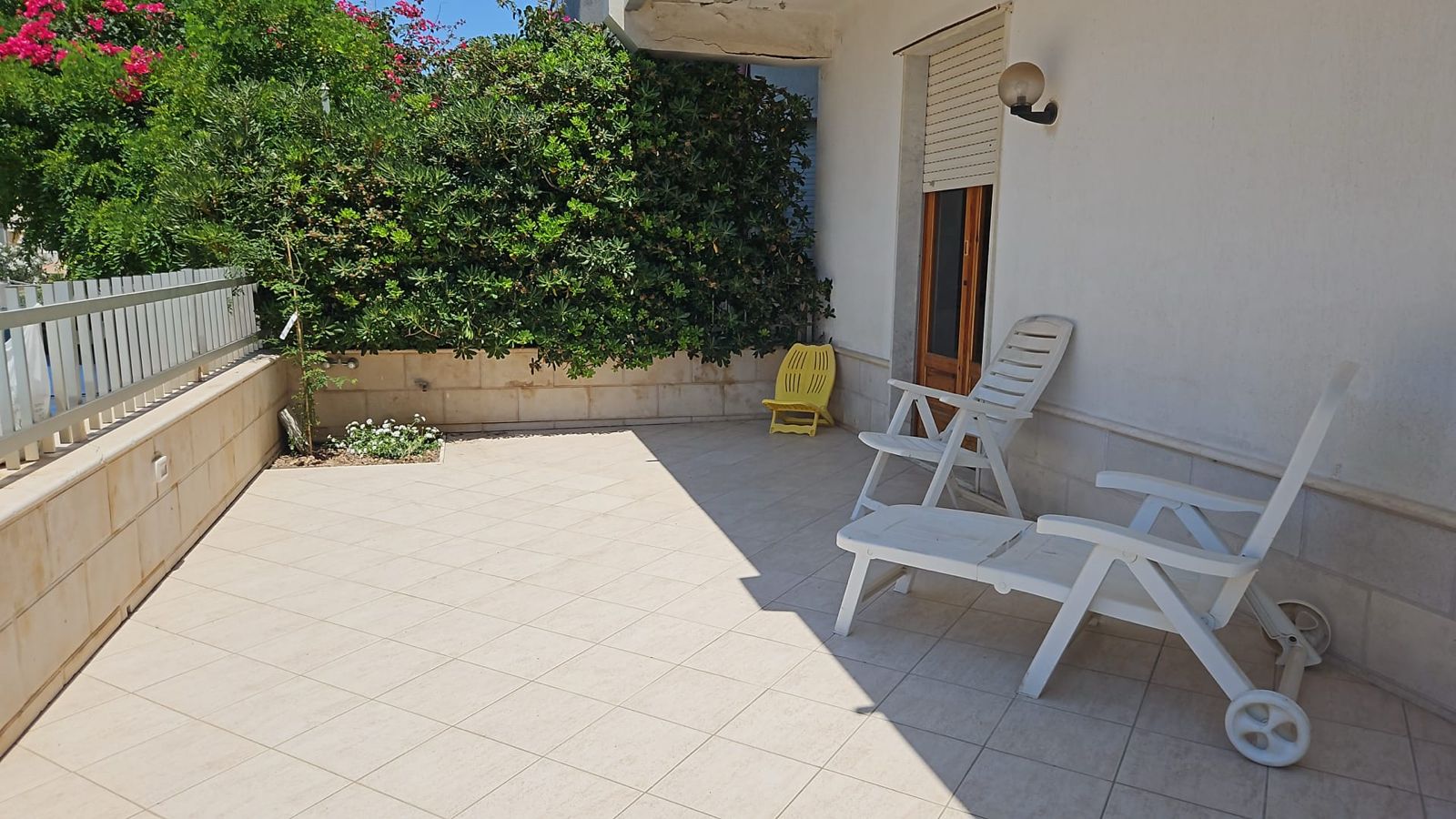 La terrasse avant